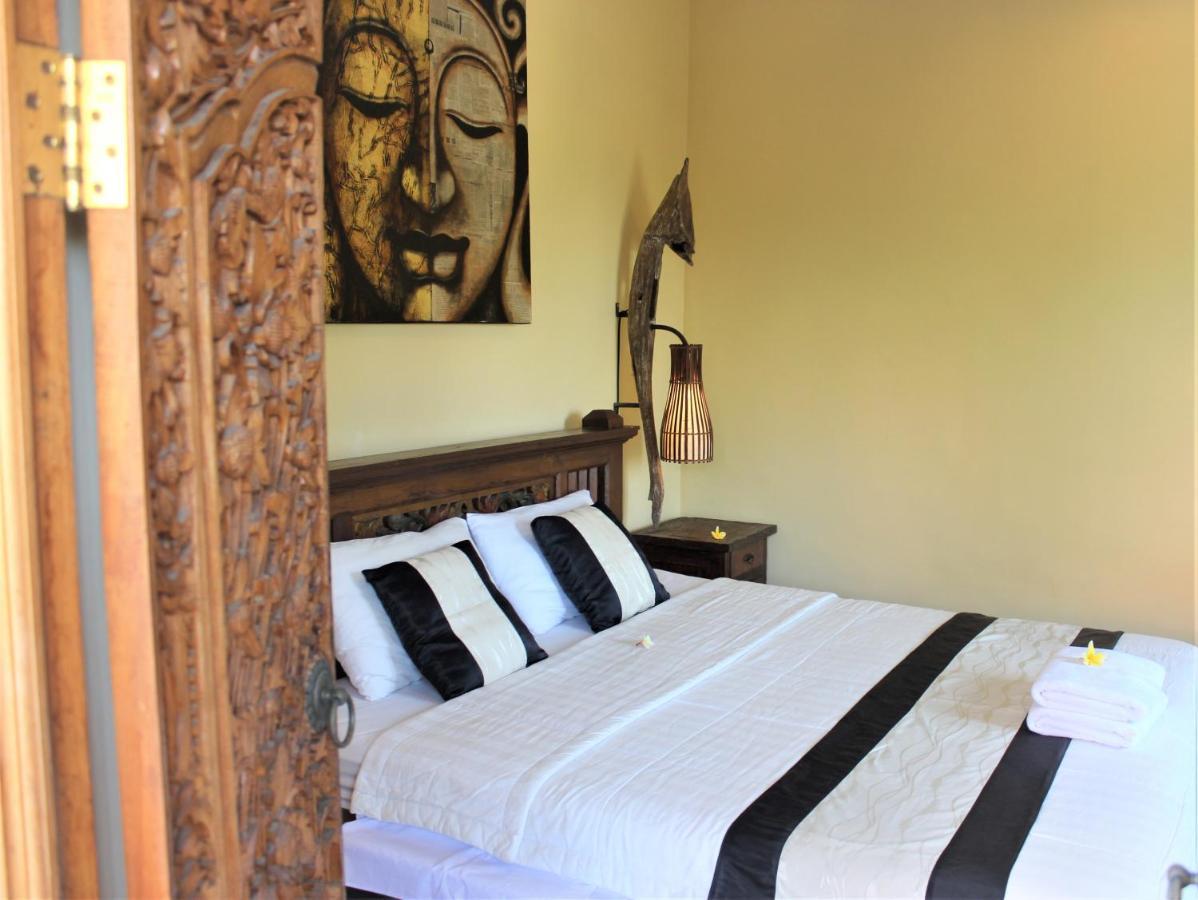 Silvy Guesthouse Canggu Екстериор снимка