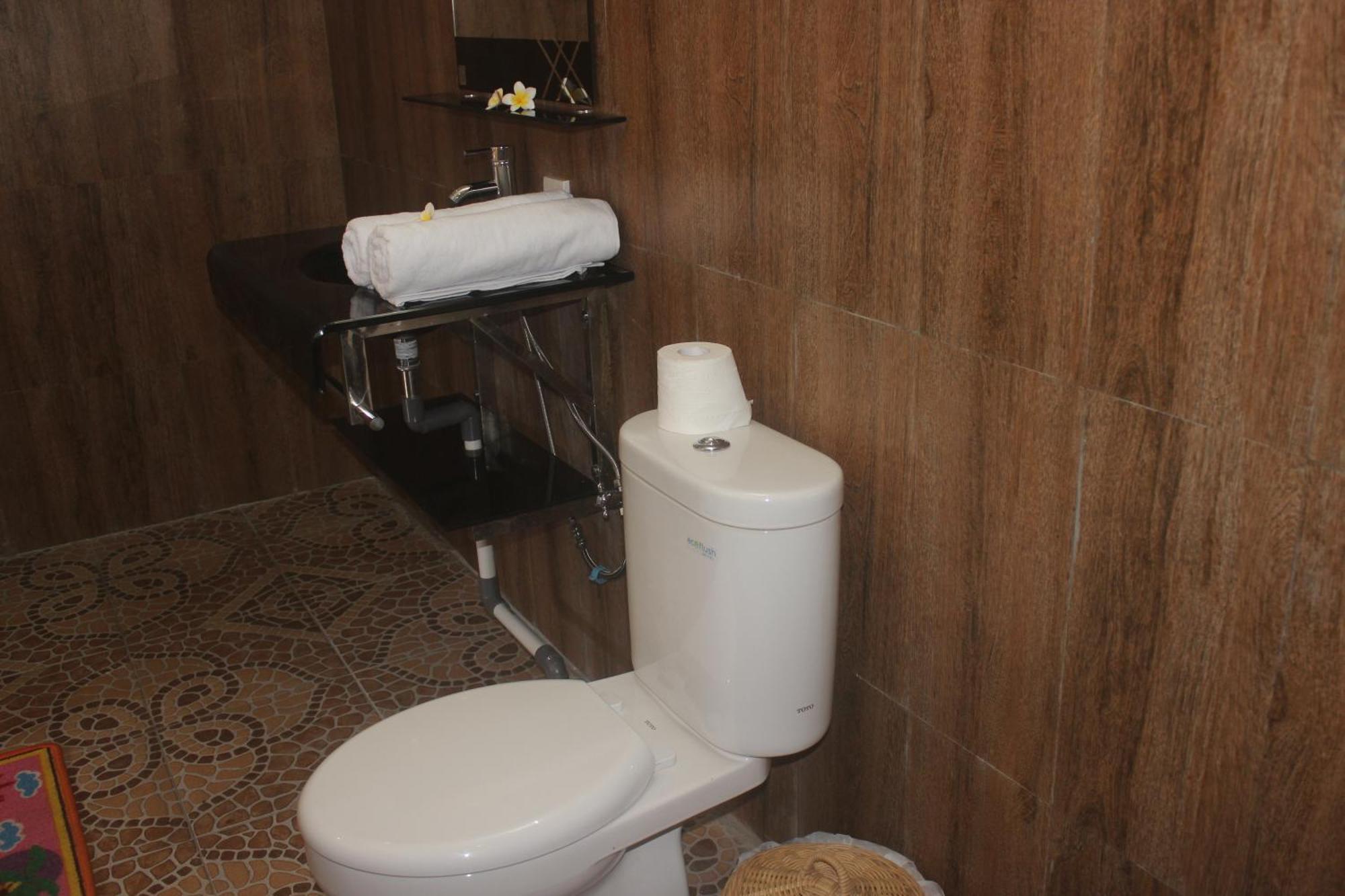 Silvy Guesthouse Canggu Екстериор снимка