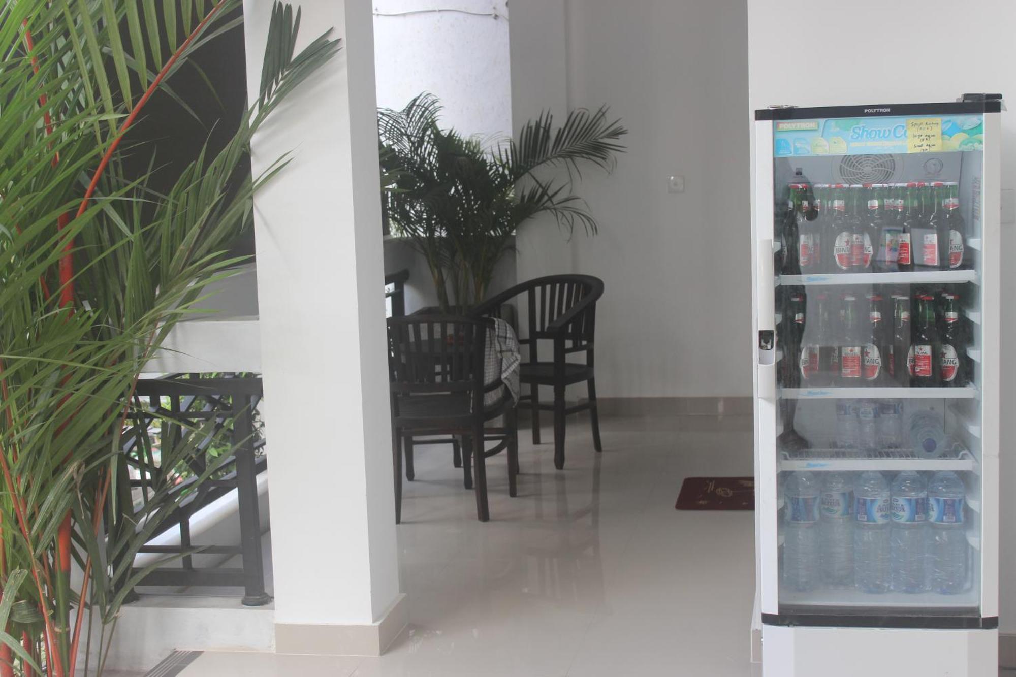 Silvy Guesthouse Canggu Екстериор снимка