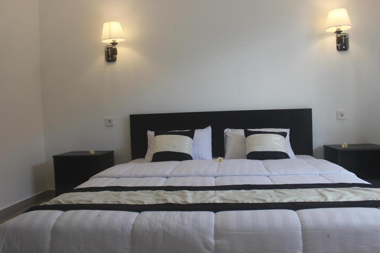Silvy Guesthouse Canggu Екстериор снимка